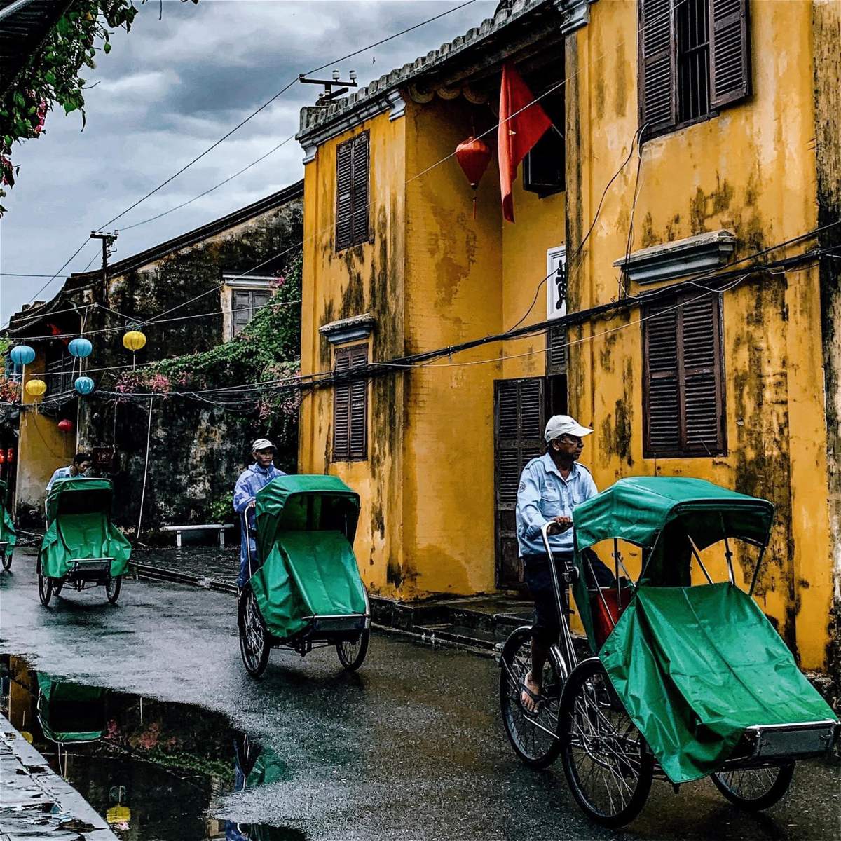 Hội An ngày mưa và nét đẹp khác lạ bất chấp cả thời tiết