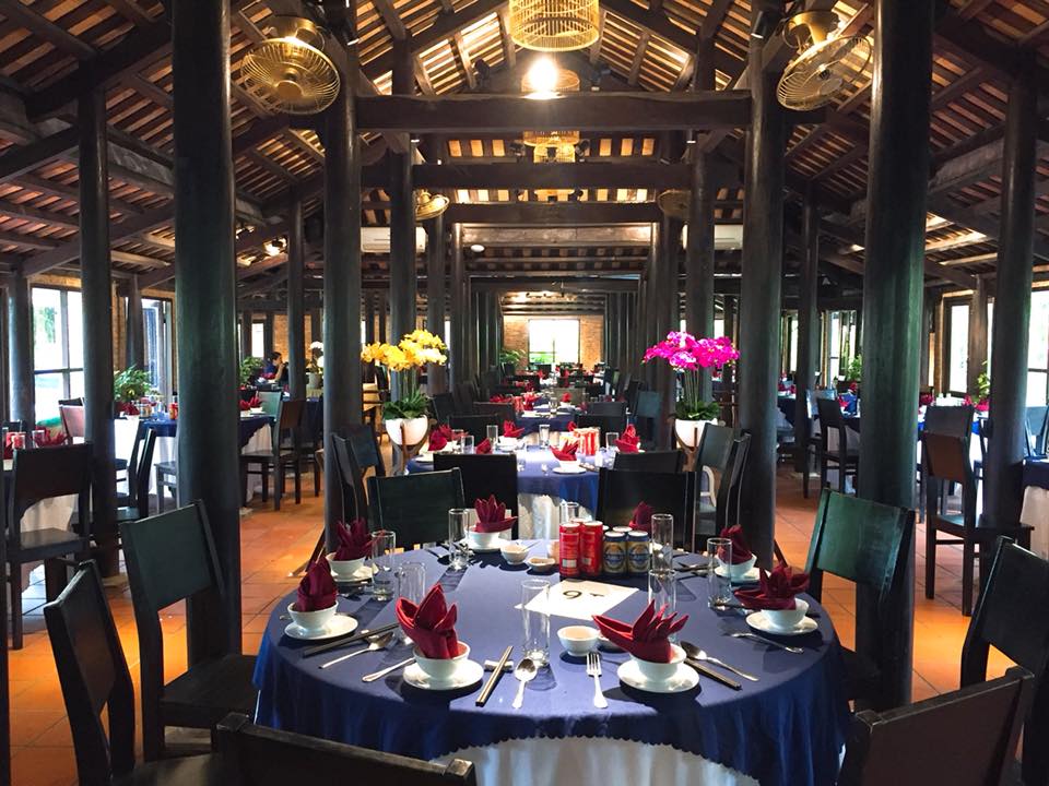 Silk Village Restaurants Hoi An - Nhà hàng phong cách cổ kính với sức chứa hơn ngàn người