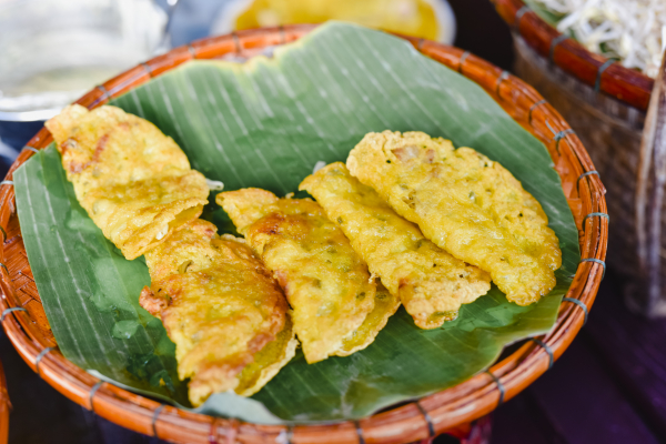 Về Hội An ăn mỳ Quảng niêu