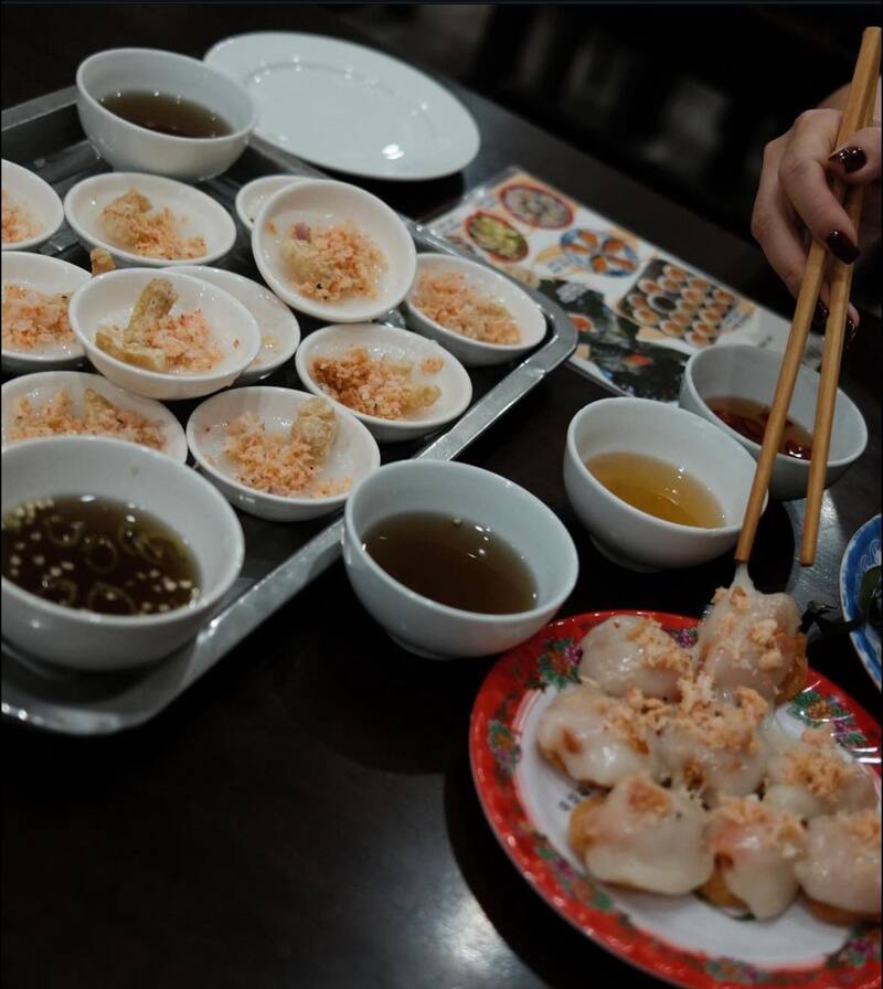 Hue food tour: Hành trình tìm hiểu Huế bằng chính vị giác của mình