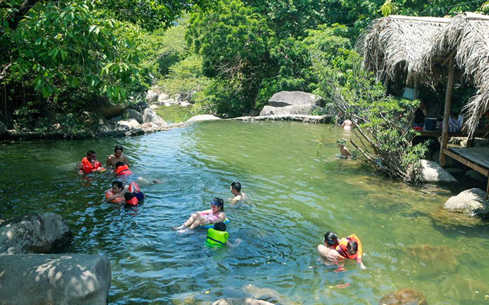 Khu du lịch Suối Lương Đà Nẵng – Vẻ đẹp trữ tình nên thơ dưới chân đèo Hải Vân