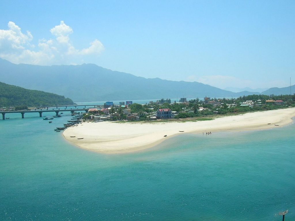 Alo alo, ai đang tìm kinh nghiệm du lịch vịnh Lăng Cô sang xịn mịn, về team Khoa Duy Travel nga