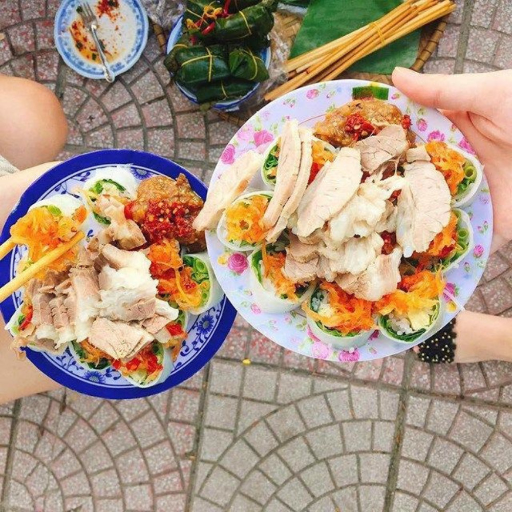 Bánh cuốn tôm chua - Mỹ vị của cung đình Huế trong món ăn dân dã, bình dị